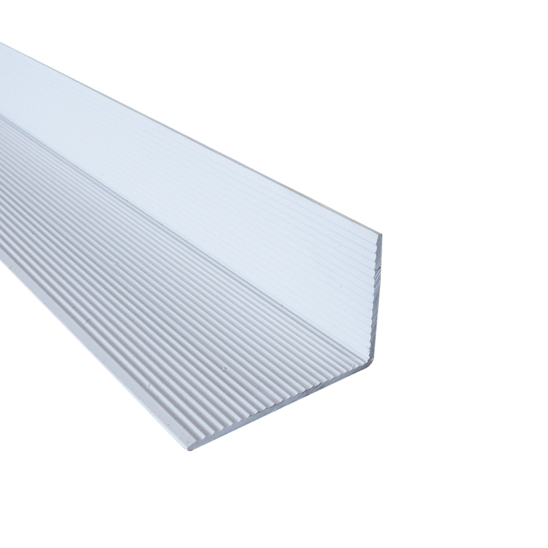 Cornière PVC épaisseur 2.4mm crantée